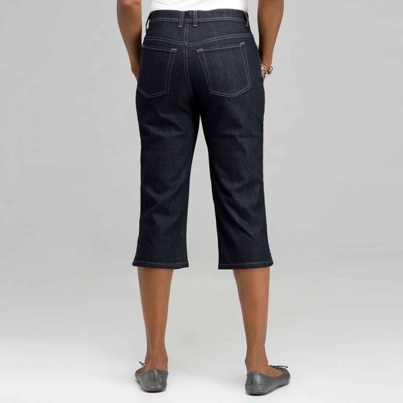 Classic Denim Straight Leg Capri, Rinse Wash New, large image number 1